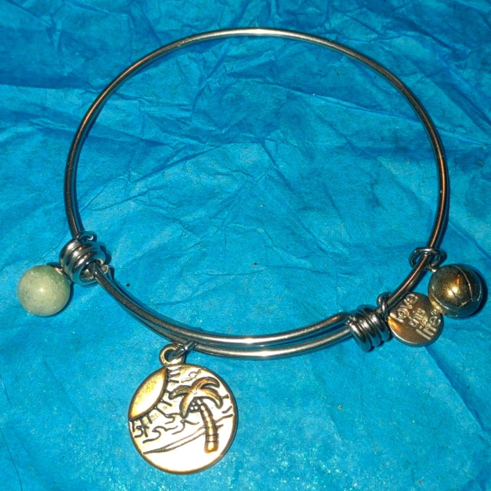 Love This Life~Beach scene bracelet an inspirational saying on the oppos…